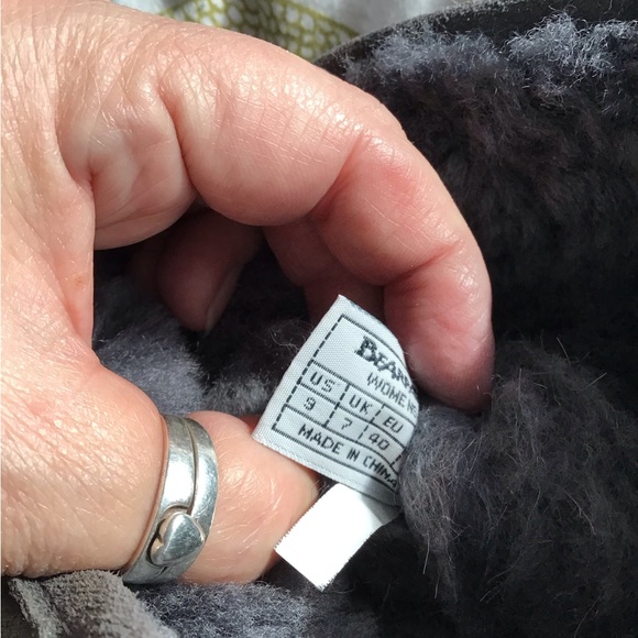 Womens Bearpaw Sheepskin Suede Boots - Picture 7 of 7